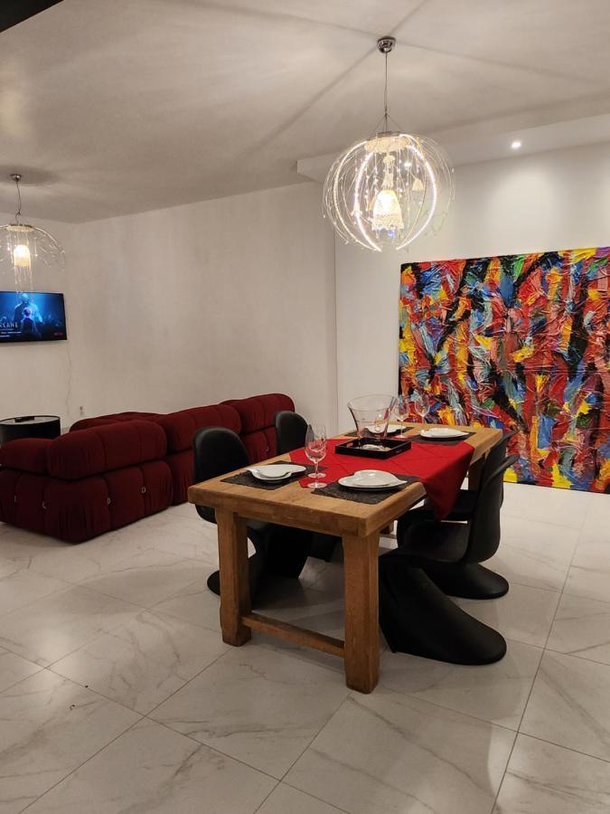 Maison Face A L'Abbaye D'Hautvillers - 2 Bedrooms 2 Bathrooms, Parking Buitenkant foto